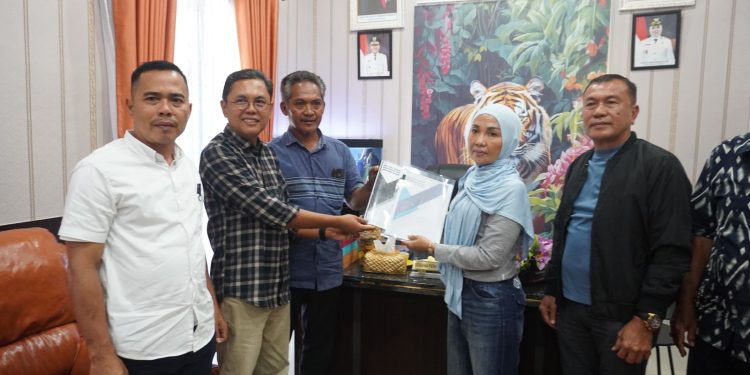 LSM BITRA Indonesia Audiensi ke DPRD Langkat, Dorong Pembangunan Irigasi di Secanggang