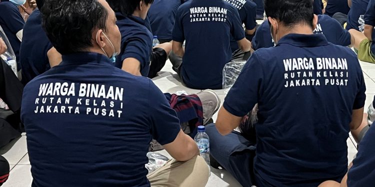 Ratusan Napi Dipindahkan Dari Rutan Kelas 1 Jakarta Pusat